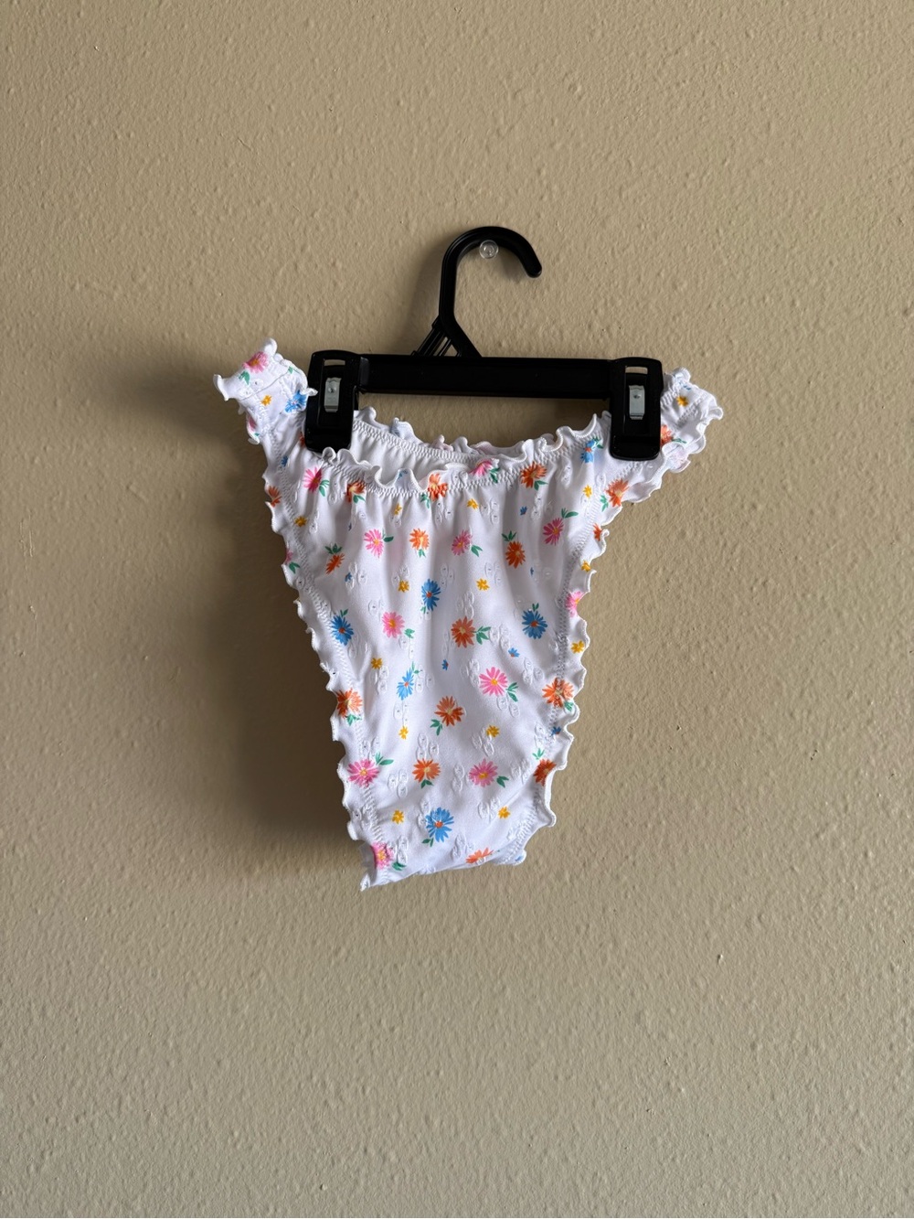 Floral Ruffle Bikini - Picture 4 of 8